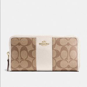 COPY - Accordion Zip Wallet In Signature Canvas